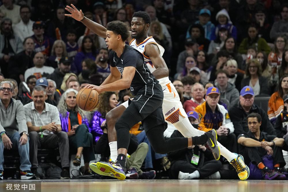 的重要纽带 的重要纽带