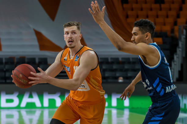 球队整体的 球队整体的